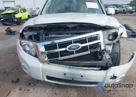 2009 Ford Escape Limited z USA, uszkodzony, nr VIN 1FMCU04G99KA16266